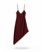 Bordeaux Unterkleid, Satin Unterkleid, Unterkleid mit Spitze, Spitzensaum, Damen Unterkleid elegant, Nachtkleid Satin, Lingerie Kleid, Dessous Kleid, Satin Nachthemd, Bordeaux Nachtwäsche, feminines Kleid, edles Unterkleid, Slip Dress Bordeaux, Dessous Damen, Nachtmode elegant, Spitzenkleid, Schlafkleid Satin, luxuriöse Nachtwäsche, sinnliches Unterkleid, feiner Satin