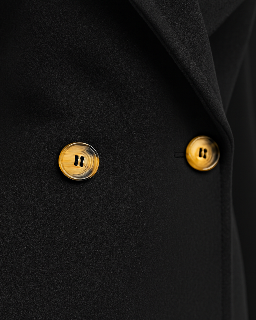 tylischer Mantel für den Herbst
modischer Damenmantel in italienischem Stil
hochwertiger Damenmantel aus Prato
Mantel für schlanke Frauen 34–40
figurbetonter Damenmantel mit Taillengürtel