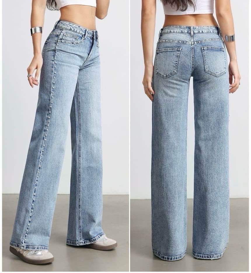 Wide Leg Denim Damen

High Waist Wide Leg Jeans

Jeans mit Seitennieten

Vintage Look Jeans Damen

Lässige Jeans Damen

Urban Style Jeans Damen

Bequeme Jeans Damen

Trendhose Damen

Statement Jeans Damen