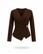 Wickelbluse Damen

Bluse braun Damen

Elegante Bluse

Damenbluse langarm

Wickelshirt Damen

Bluse mit Brosche

Bluse Made in Italy

Figurbetonte Bluse